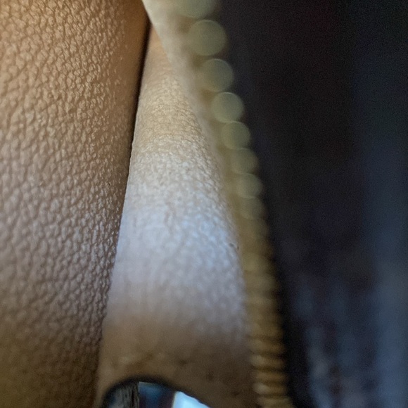 Authenic Louis Vuitton Monogram Pochette - Picture 16 of 16